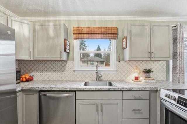 1403 E Thurston Ave, Spokane, WA 99203