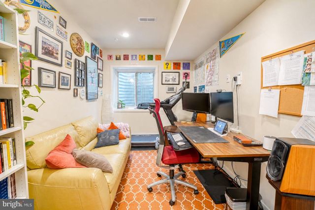 1932 E OAKDALE ST, Philadelphia, PA 19125
