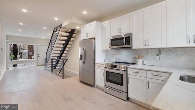 1932 E OAKDALE ST, Philadelphia, PA 19125