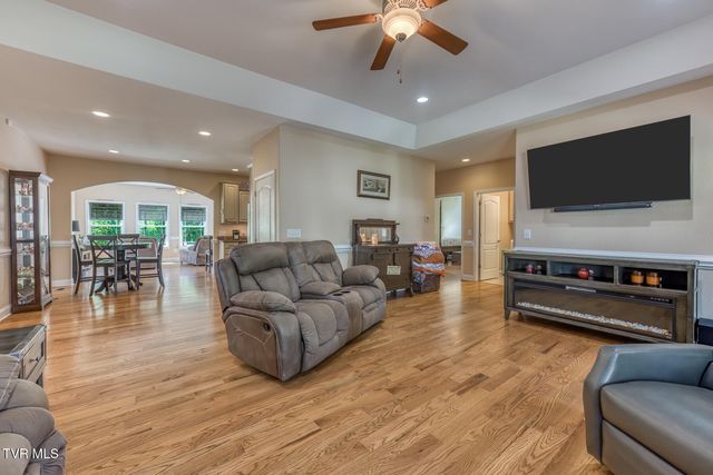 37 Vesta Sue Court, Jonesborough, TN 37659