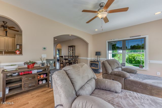 37 Vesta Sue Court, Jonesborough, TN 37659
