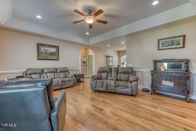 37 Vesta Sue Court, Jonesborough, TN 37659