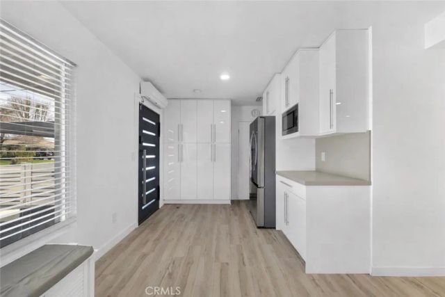 22736 Schoolcraft, West Hills, CA 91307