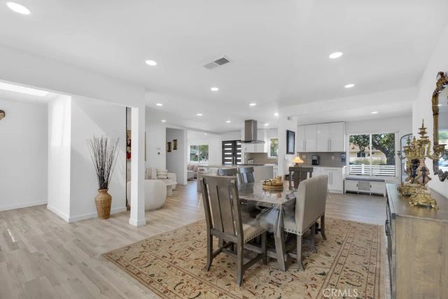 22736 Schoolcraft, West Hills, CA 91307