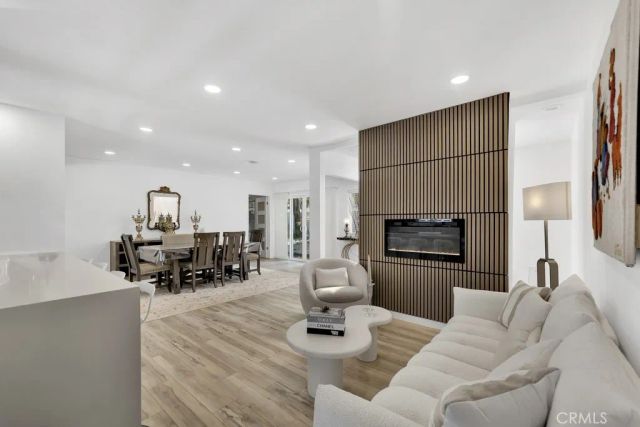 22736 Schoolcraft, West Hills, CA 91307