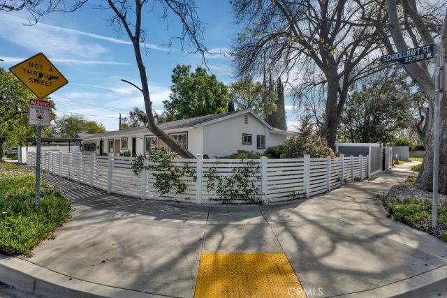 22736 Schoolcraft, West Hills, CA 91307