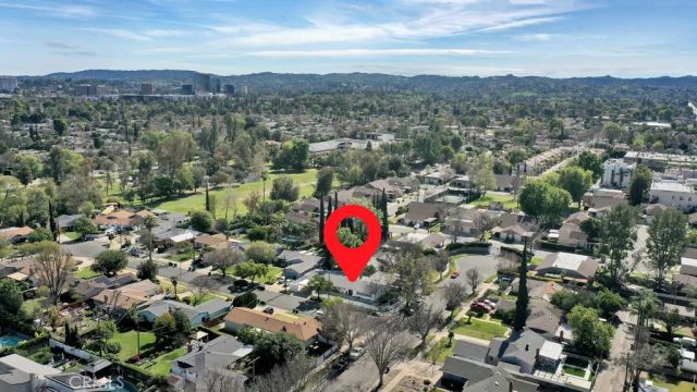 22736 Schoolcraft, West Hills, CA 91307