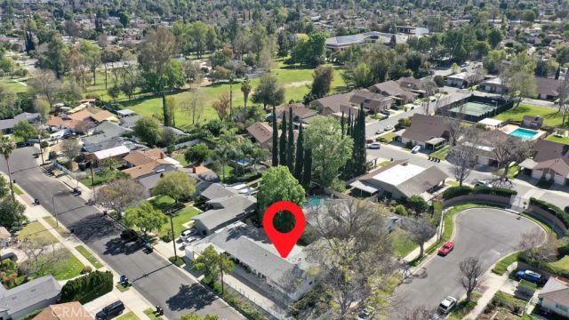 22736 Schoolcraft, West Hills, CA 91307