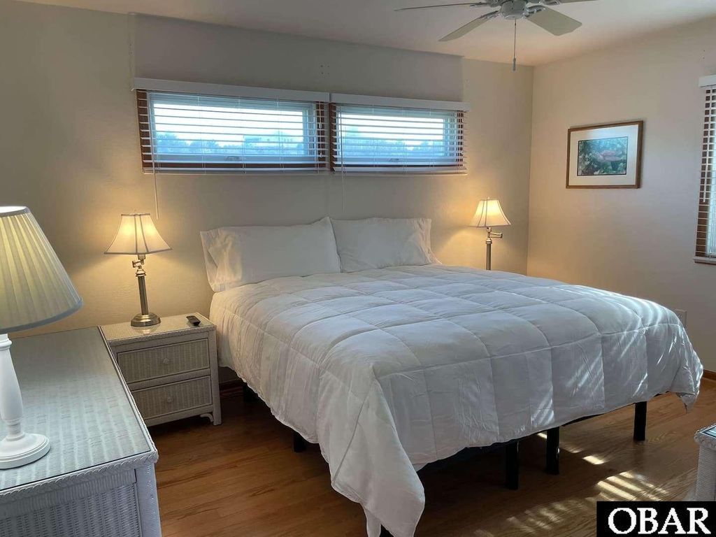 Image 14 of property listing at 1318 Duck Rd # E, Duck, NC 27949