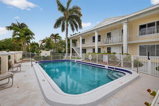 4525 NE 21st Avenue 1, Fort Lauderdale, FL 33308