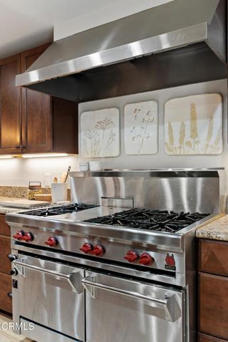 813 Santa Ana Boulevard, Oak View, CA 93022