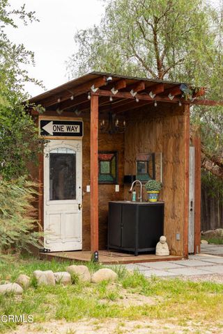 813 Santa Ana Boulevard, Oak View, CA 93022