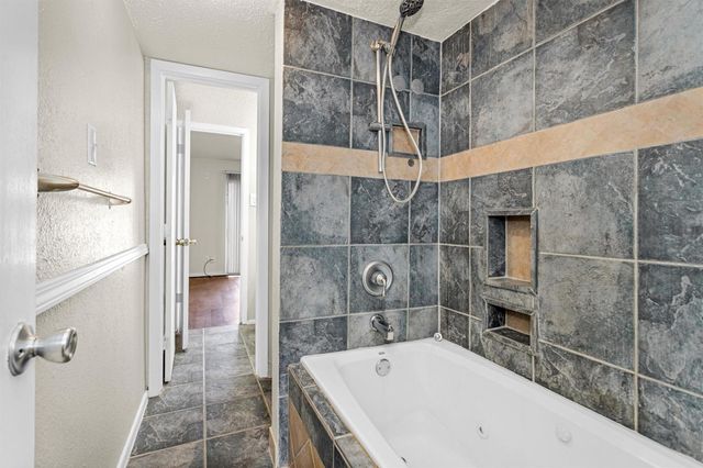 12900 Walden Road 513, Montgomery, TX 77356