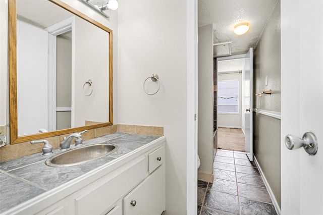 12900 Walden Road 513, Montgomery, TX 77356