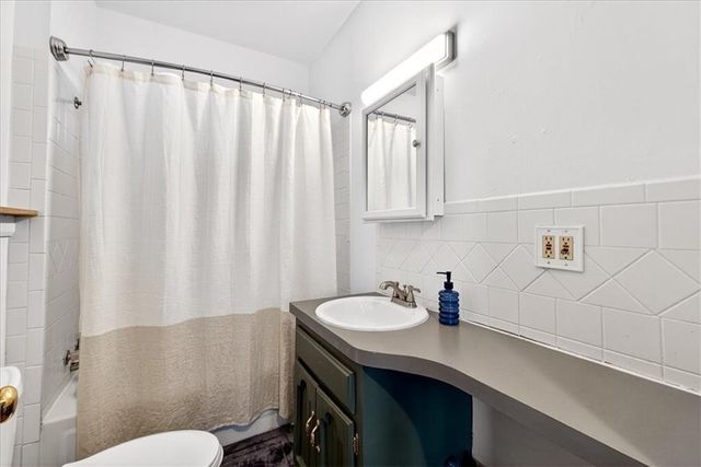 2108 Madison Street, Lexington, MO 64067