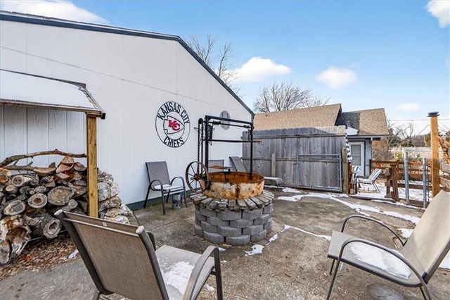 2108 Madison Street, Lexington, MO 64067