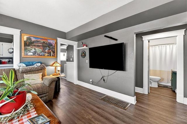 2108 Madison Street, Lexington, MO 64067