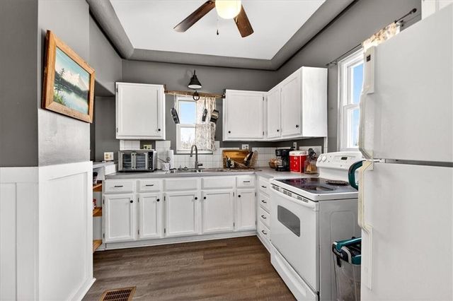 2108 Madison Street, Lexington, MO 64067