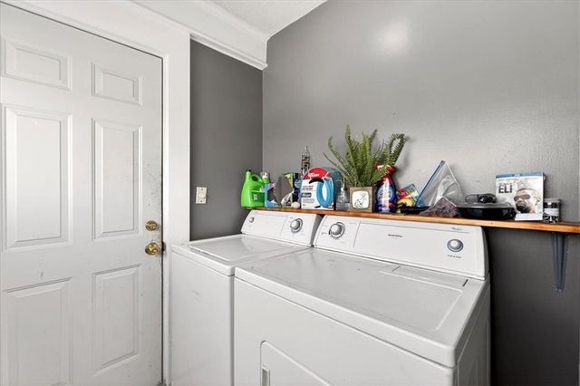 2108 Madison Street, Lexington, MO 64067