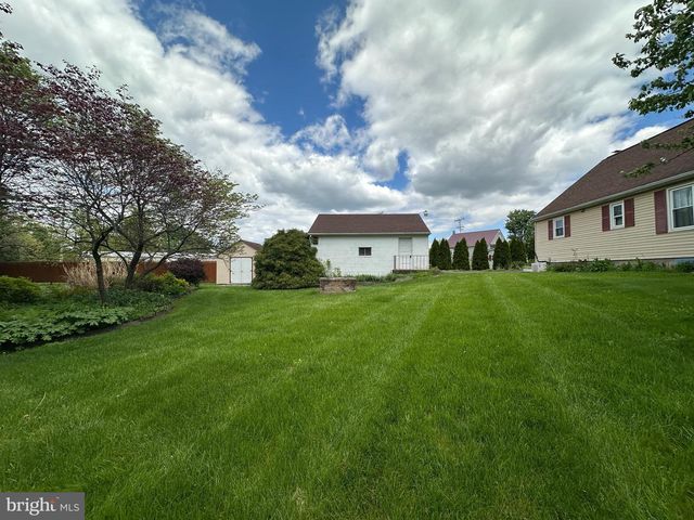 4415 GUITNER ROAD, Chambersburg, PA 17202
