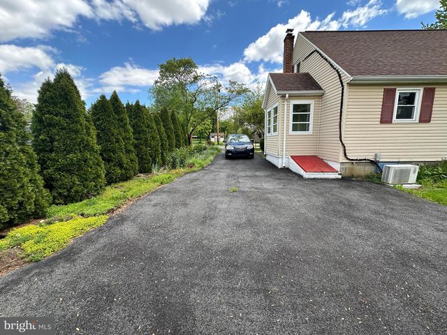 4415 GUITNER ROAD, Chambersburg, PA 17202