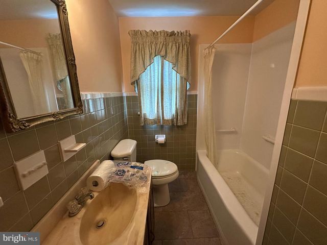 4415 GUITNER ROAD, Chambersburg, PA 17202