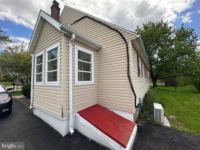 4415 GUITNER ROAD, Chambersburg, PA 17202