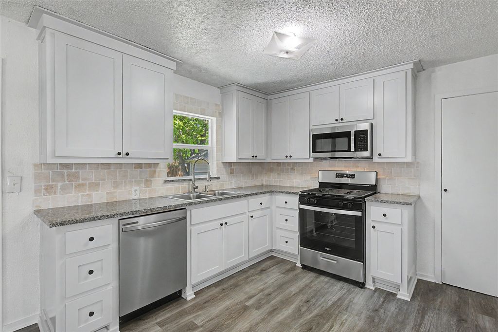 316 W 4th Terrace, Springtown, TX 76082