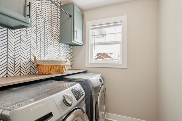 513 SE 17th Street, Grimes, IA 50111