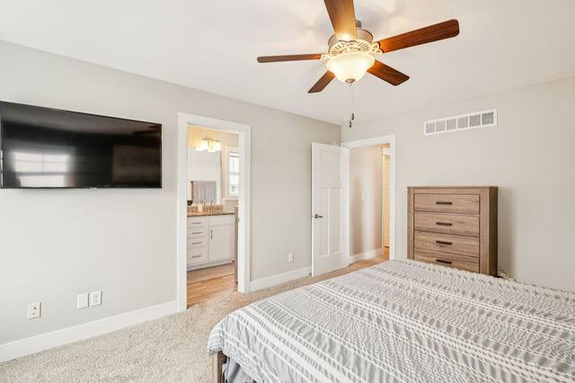 513 SE 17th Street, Grimes, IA 50111