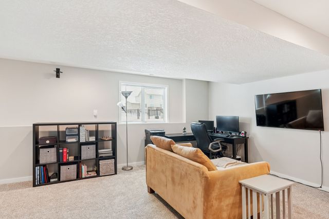 513 SE 17th Street, Grimes, IA 50111