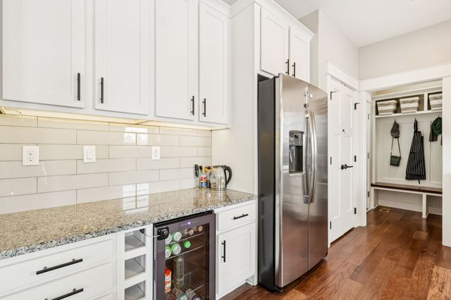 513 SE 17th Street, Grimes, IA 50111