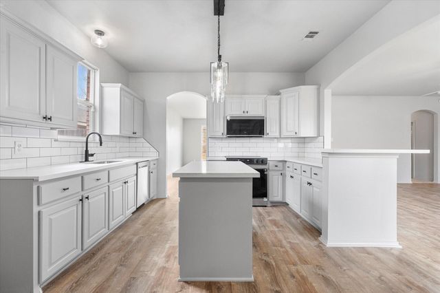 5010 Hanover Street, Lubbock, TX 79416