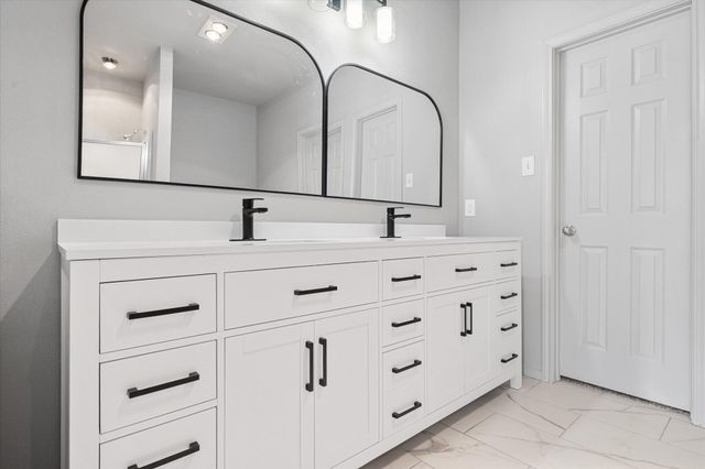 5010 Hanover Street, Lubbock, TX 79416