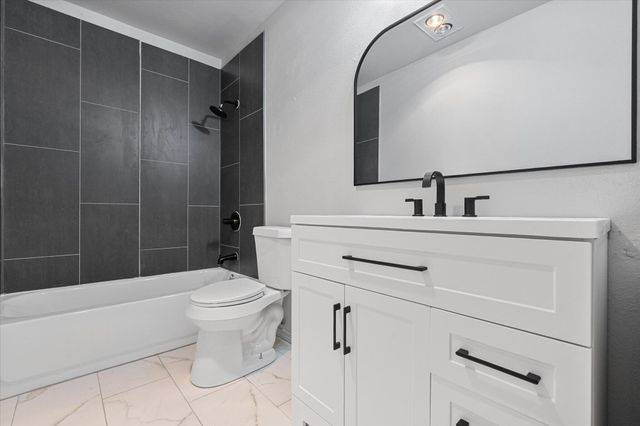 5010 Hanover Street, Lubbock, TX 79416