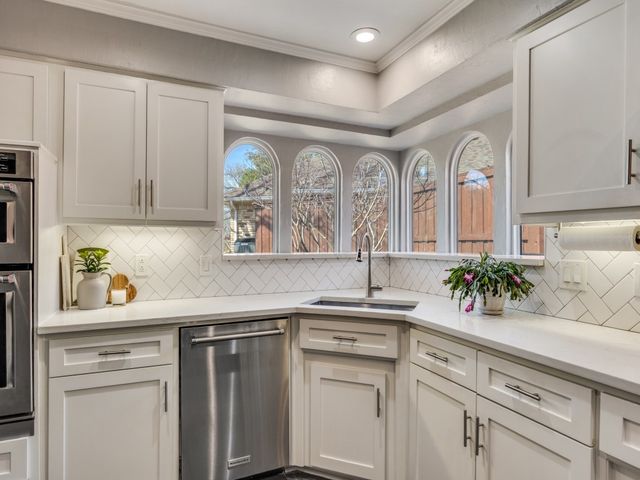 9614 Windy Crest Court, Dallas, TX 75243