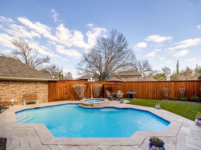 9614 Windy Crest Court, Dallas, TX 75243