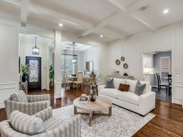 9614 Windy Crest Court, Dallas, TX 75243