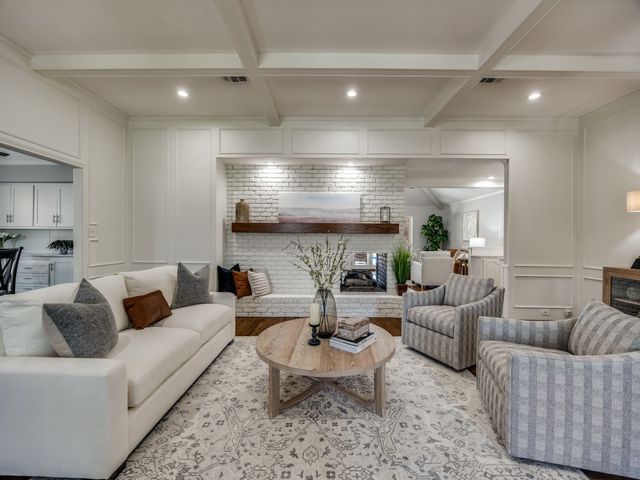 9614 Windy Crest Court, Dallas, TX 75243