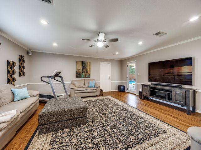 9614 Windy Crest Court, Dallas, TX 75243