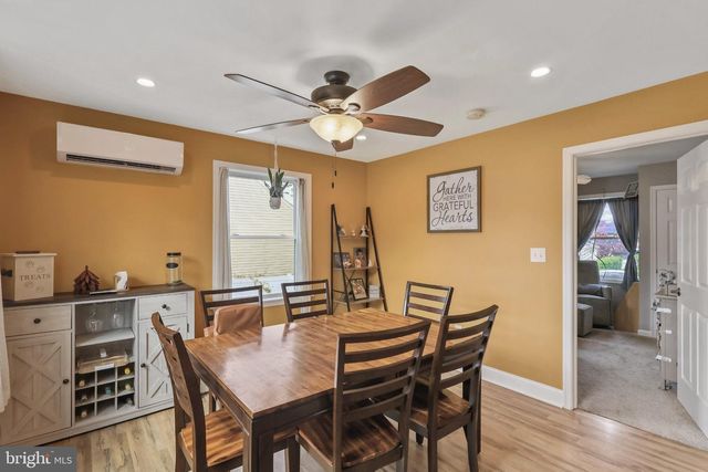 19 MADISON RD, Willow Grove, PA 19090
