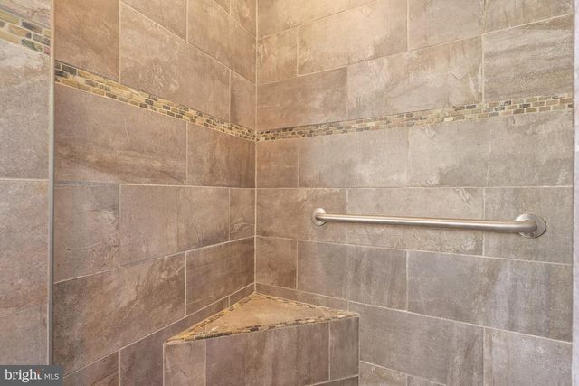19 MADISON RD, Willow Grove, PA 19090