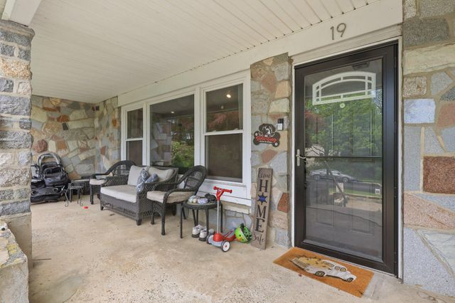 19 MADISON RD, Willow Grove, PA 19090