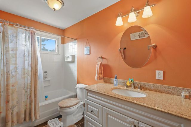 19 MADISON RD, Willow Grove, PA 19090