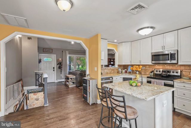 19 MADISON RD, Willow Grove, PA 19090
