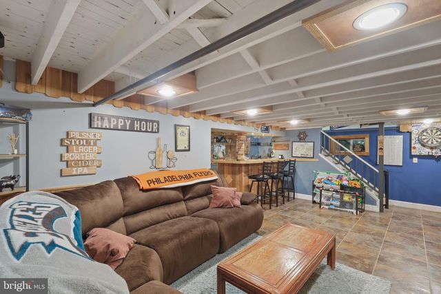 19 MADISON RD, Willow Grove, PA 19090