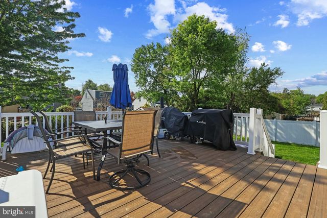 19 MADISON RD, Willow Grove, PA 19090