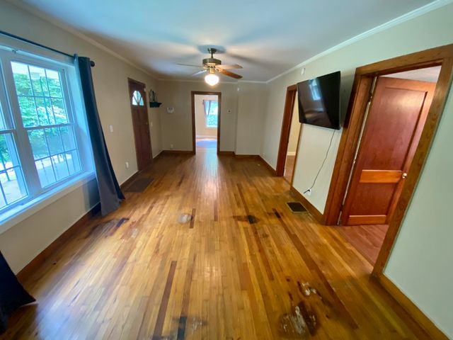 136 State Garage Road, Stearns, KY 42647