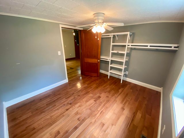 136 State Garage Road, Stearns, KY 42647