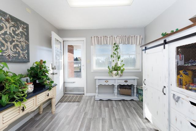 1006 Maple Hill Road, Bloomington, IL 61705